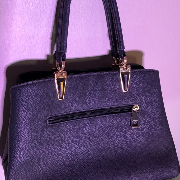 Structured Black Purse - Picture 3 of 5